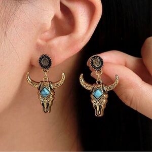 Western Cowgirl Goldtone Faux Turquoise Aztec Dangle Earrings